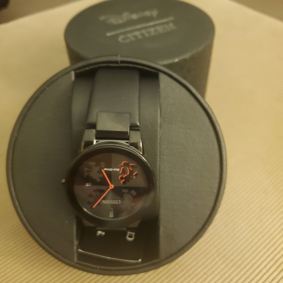 CITIZEN Disney Mickey Mouse Eco Drive Black Mens Watch - Picture 5 of 5